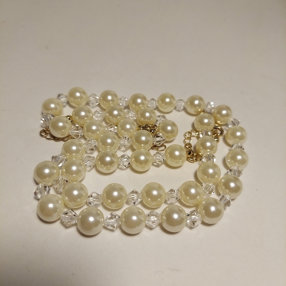 SAQ Clear Crystal Off White FAUX Pearl Beaded Necklace + Bracelet Signed Estate - Picture 4 of 10